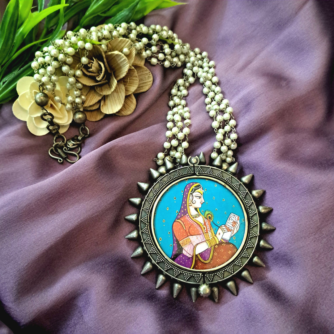Ekani Meera Brass Handpainted Pearl Chain Necklace