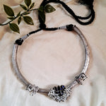 Load image into Gallery viewer, Ekani Nandi Brass Silver Glass Cut Hasli Necklace