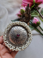 Load image into Gallery viewer, Ekani Brass Gajra Handwork White Moti Adjustable Bracelet