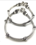 Load image into Gallery viewer, Ekani Akshita Silver Oxidised Anklets