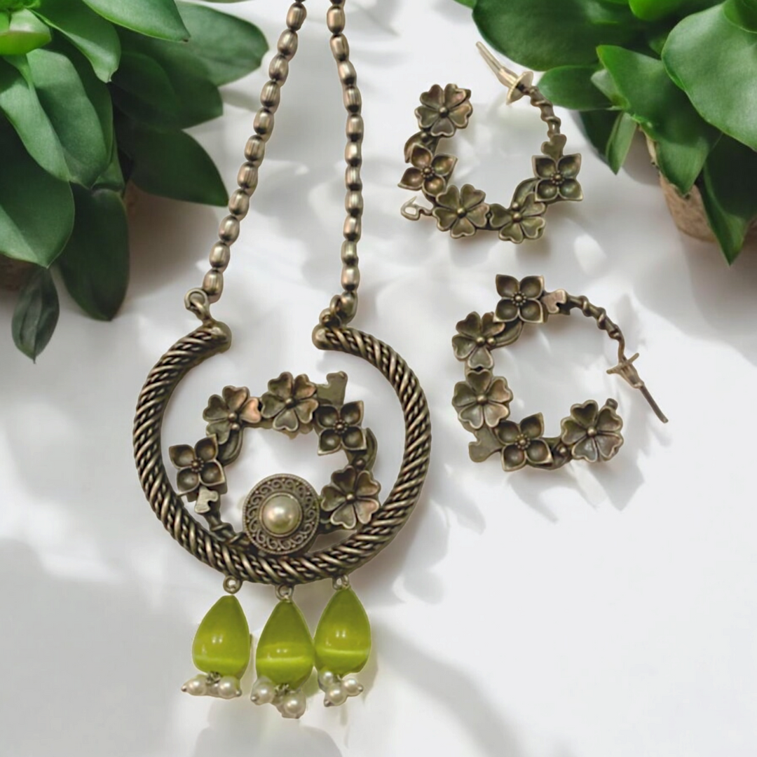 Ekani Upasna Floral Green Beads Silver Lookalike Pearl Necklace With Hoop Earrings