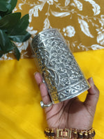 Load image into Gallery viewer, Ekani Nazakat Brass Floral Chitai Free Size Handcuff