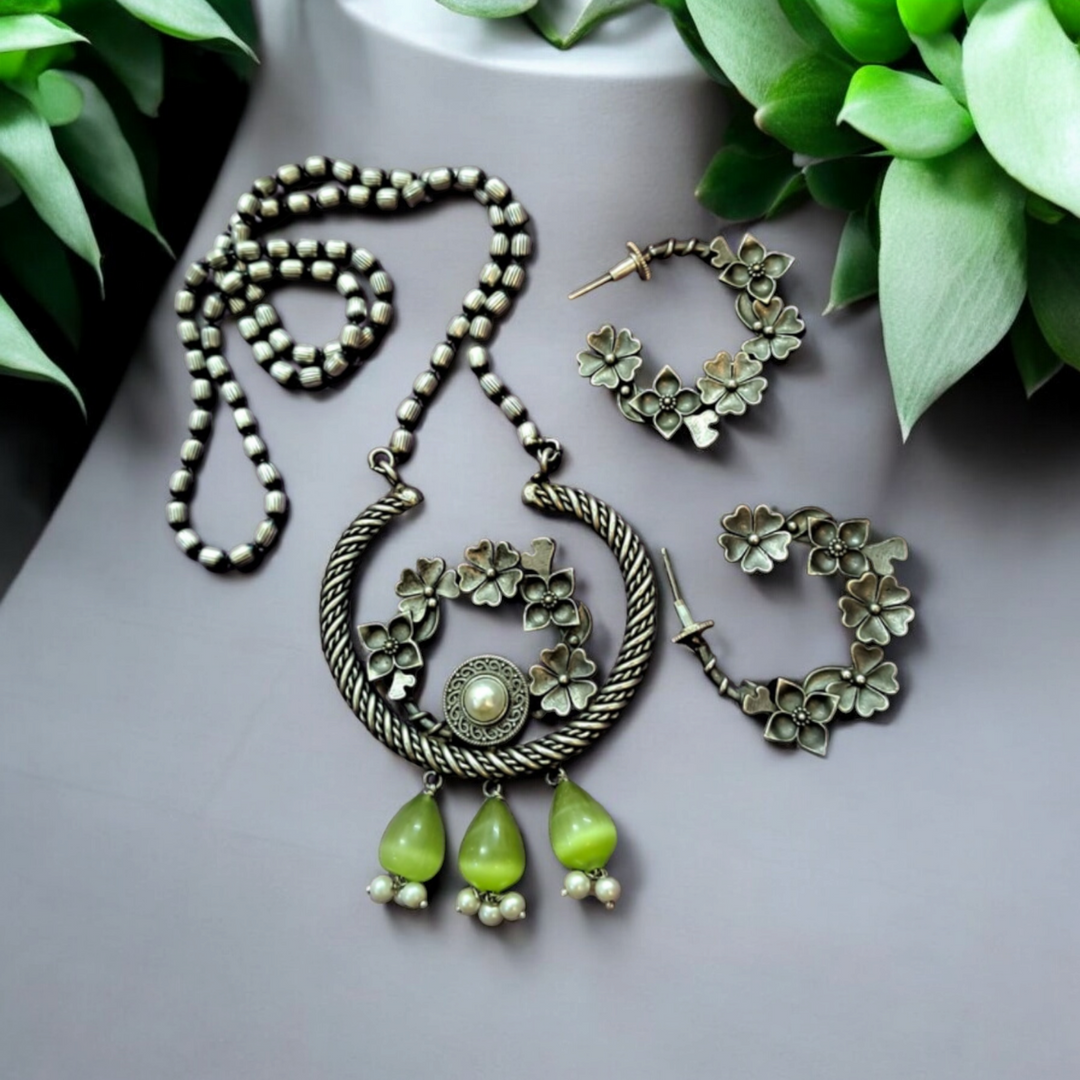 Ekani Upasna Floral Green Beads Silver Lookalike Pearl Necklace With Hoop Earrings
