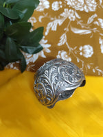 Load image into Gallery viewer, Ekani Chitai Art Lotus Bowl Design Inspired Brass Bala Bangle