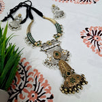 Load image into Gallery viewer, Ekani Samasthi Green Stones Hasli Necklace Set