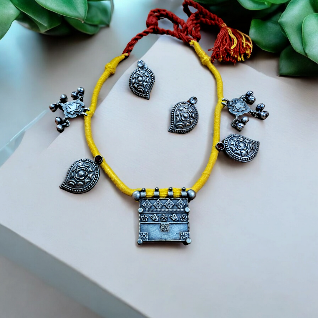 Ekani Pilashi Yellow Red Thread Tribal Necklace Set