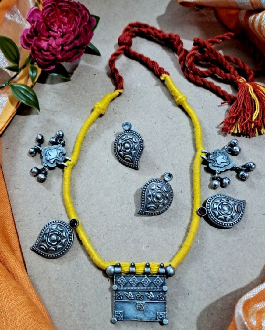 Ekani Pilashi Yellow Red Thread Tribal Necklace Set