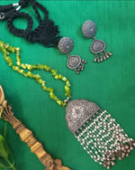 Load image into Gallery viewer, Ekani Mehar Green  Pearl Necklace With Earring