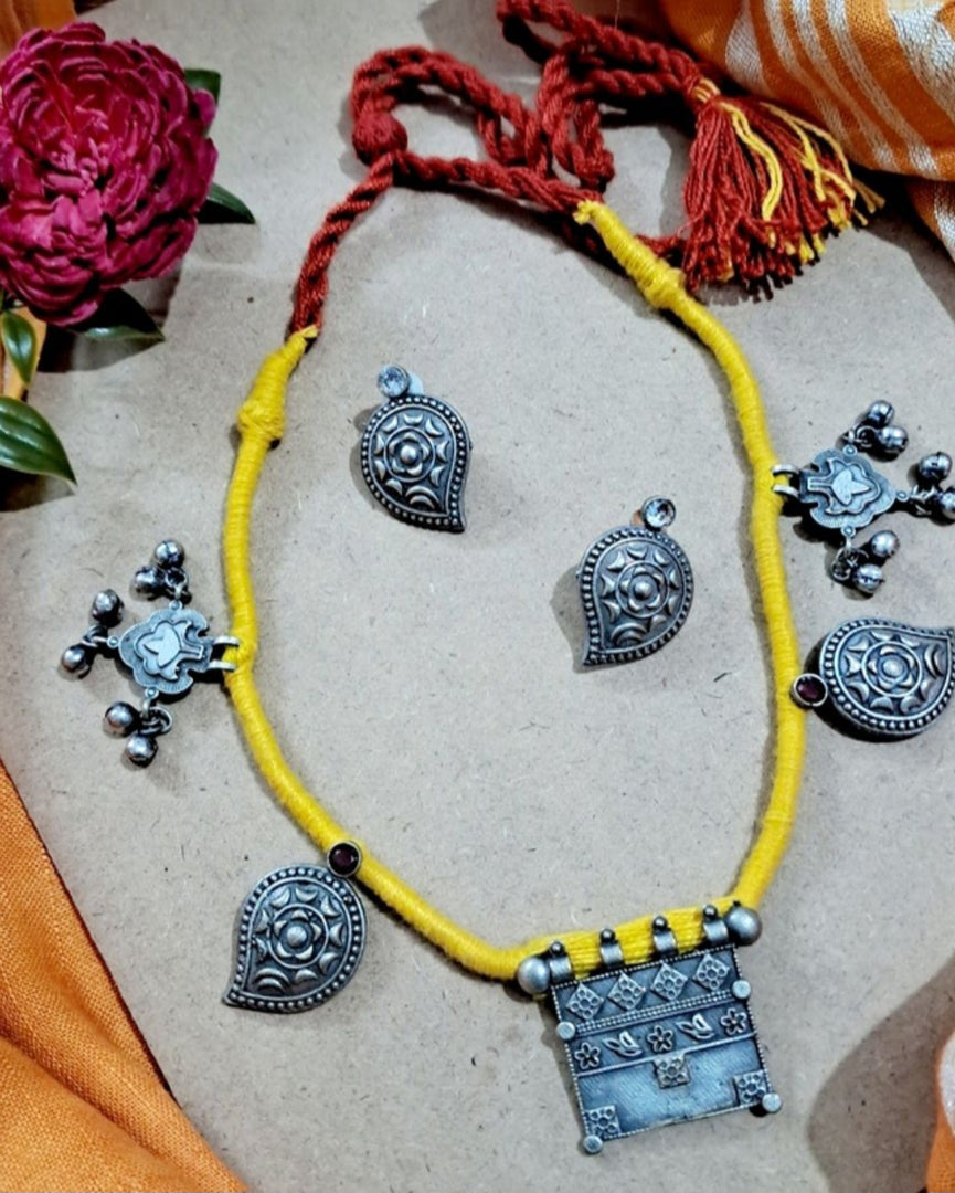 Ekani Pilashi Yellow Red Thread Tribal Necklace Set