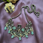 Load image into Gallery viewer, Ekani Kritika Doli Baraat Silver Replica Monalisa Stone  Pearl Beads Necklace With Stud Earrings
