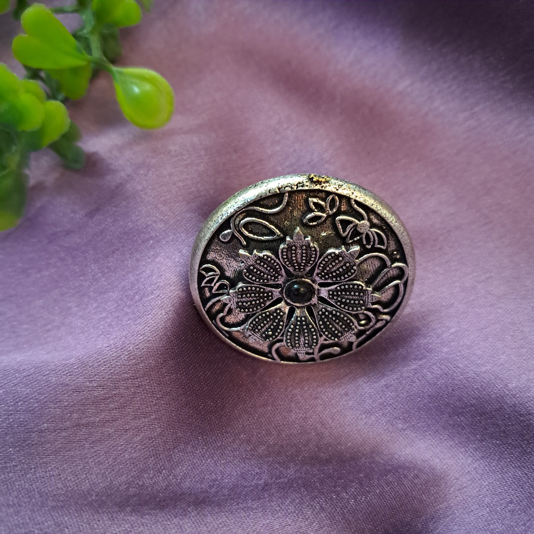 Ekani Aruna Brass Silver Black Stone Adjustable Finger Ring