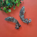 Load image into Gallery viewer, Ekani Meysha Pink White Stones Replica Earrcuff
