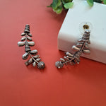 Load image into Gallery viewer, Ekani Parisha Quirky Silver Replica Brass Earcuff

