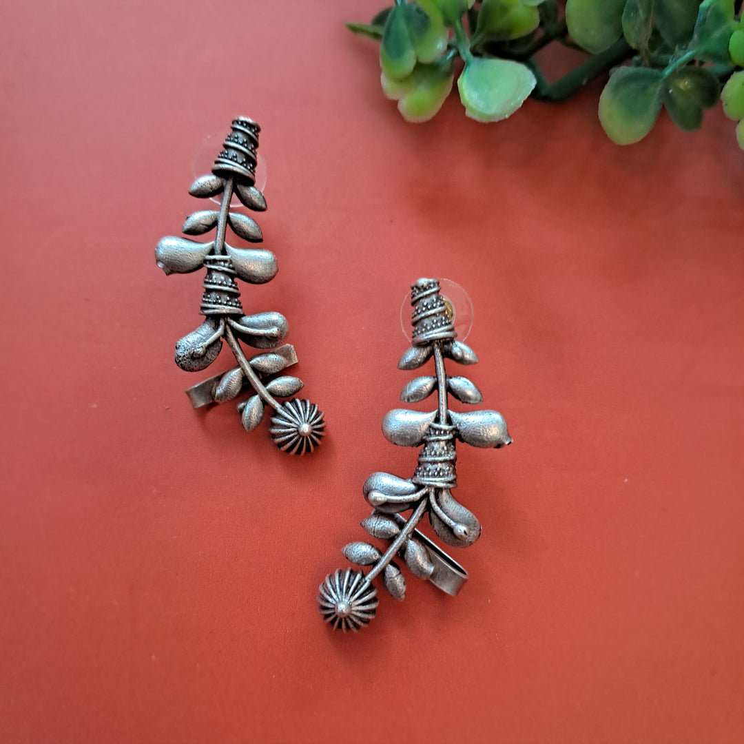 Ekani Parisha Quirky Silver Replica Brass Earcuff