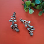 Load image into Gallery viewer, Ekani Parisha Quirky Silver Replica Brass Earcuff
