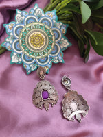Load image into Gallery viewer, Ekani Mandushi Brass Silver Statement Earrings
