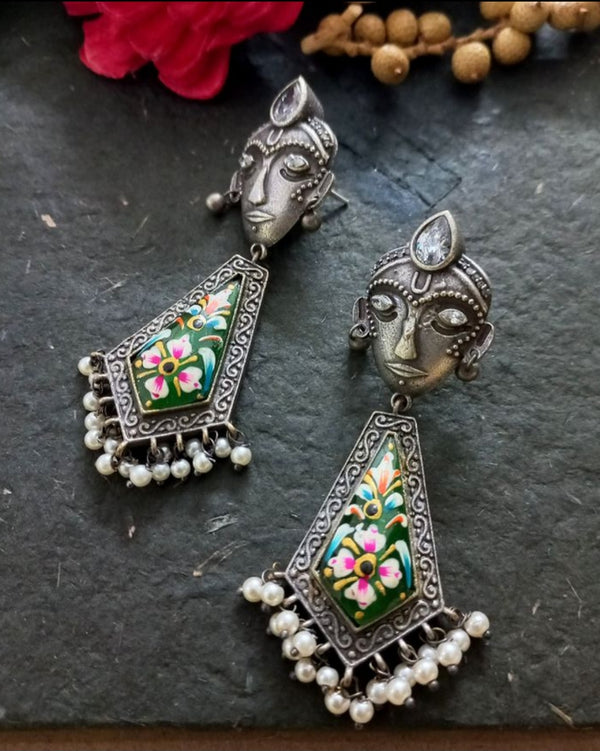 Ekani Shariya Silver Brass Meenakari Stone Earrings