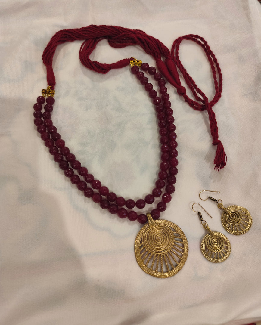 Premium Original Mehroon Onyx Beaded Necklace Set with Handcrafted Dokra Pendant & Matching Design Earrings | Adjustable Tassel