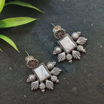 Load image into Gallery viewer, Ekani Monali Off-white Brass Alloy Silver Monalisa And Zircon Stone Earrings
