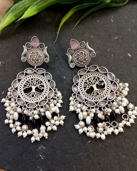 Ekani Riya Yellow/pink Brass Alloy Silver Pearl And Monalisa Stone Chaandbaali Earrings