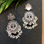 Load image into Gallery viewer, Ekani Riya Yellow/pink Brass Alloy Silver Pearl And Monalisa Stone Chaandbaali Earrings
